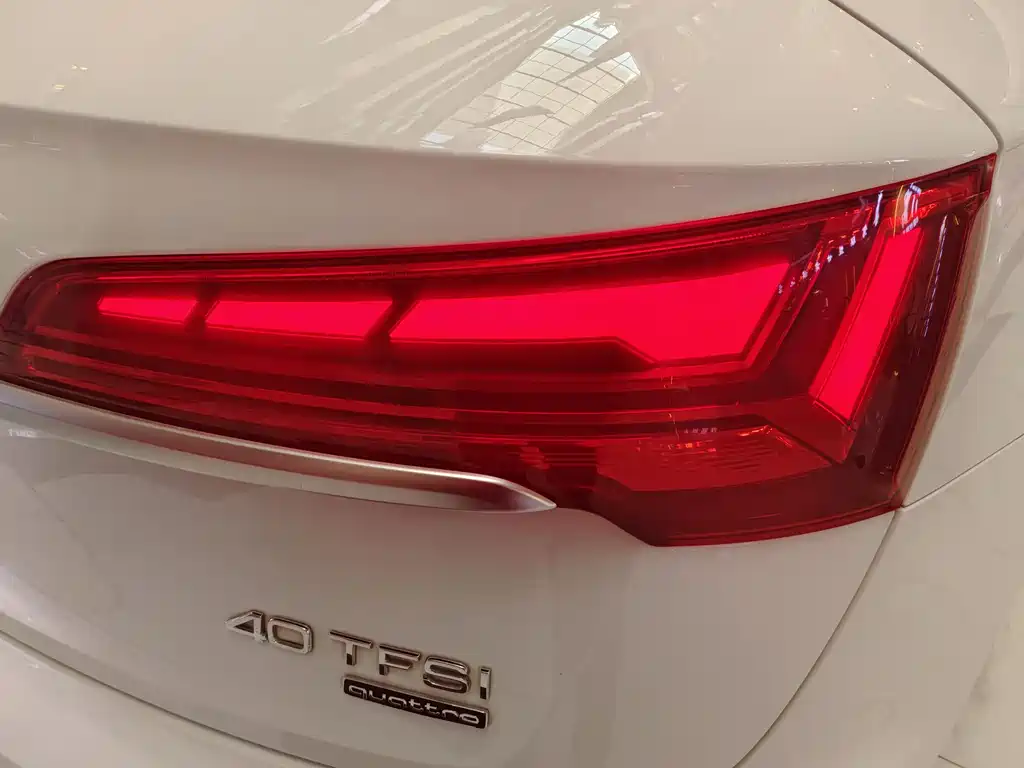Audi Q5L 2022 — фото 19