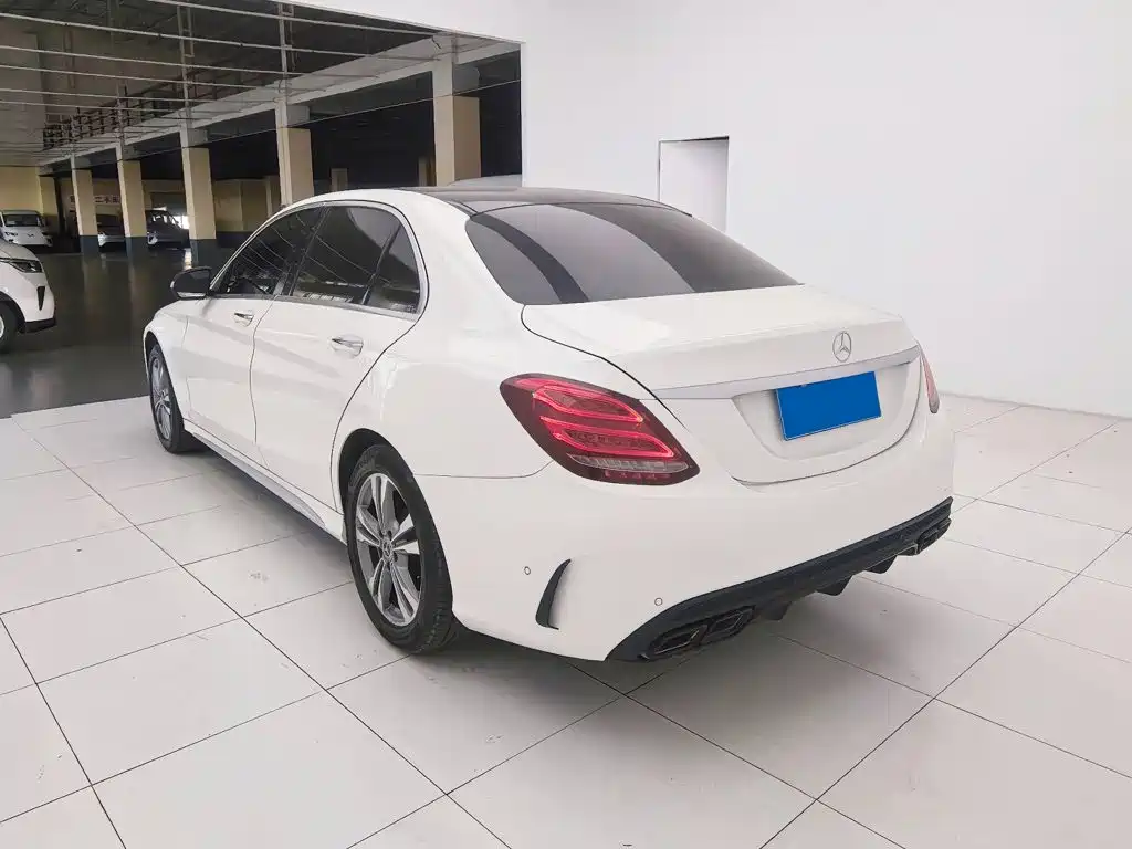 Mercedes-Benz C-Class 2017 — фото 8