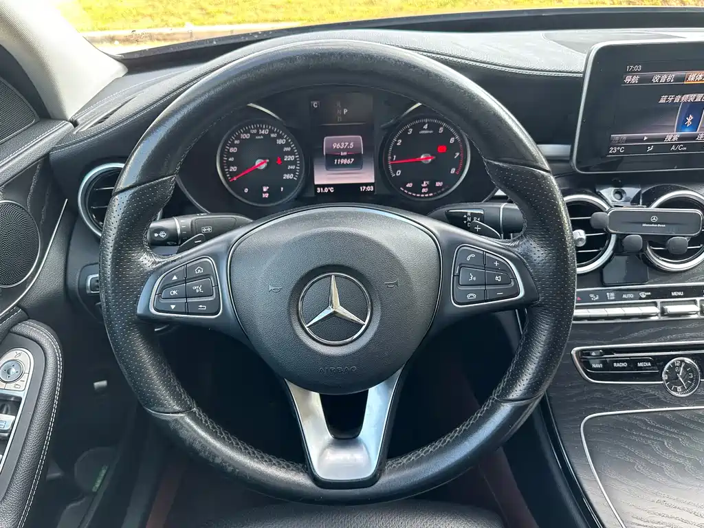 Mercedes-Benz C-Class 2018 — фото 17