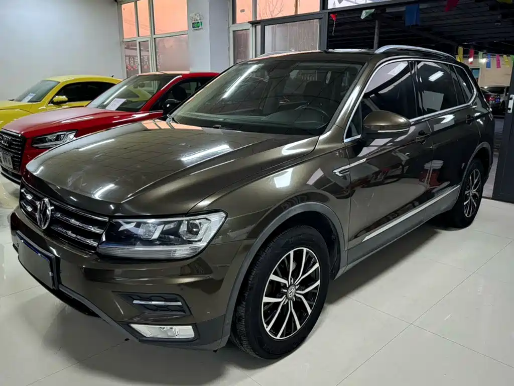 Volkswagen Tiguan L 2018 — фото 2