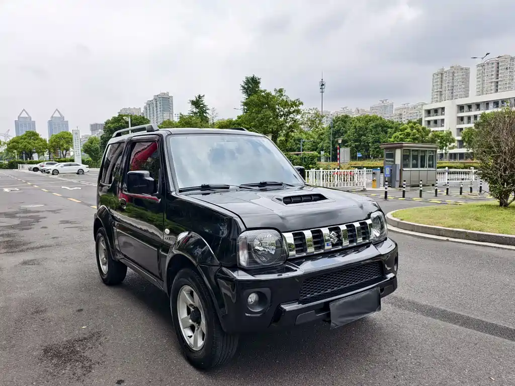 Suzuki Jimny 2013 — фото 3