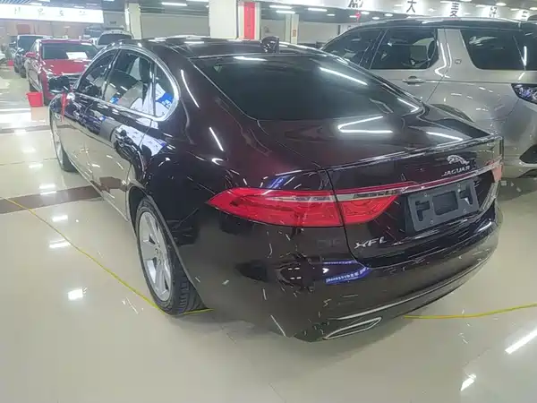 Jaguar XFL 2021