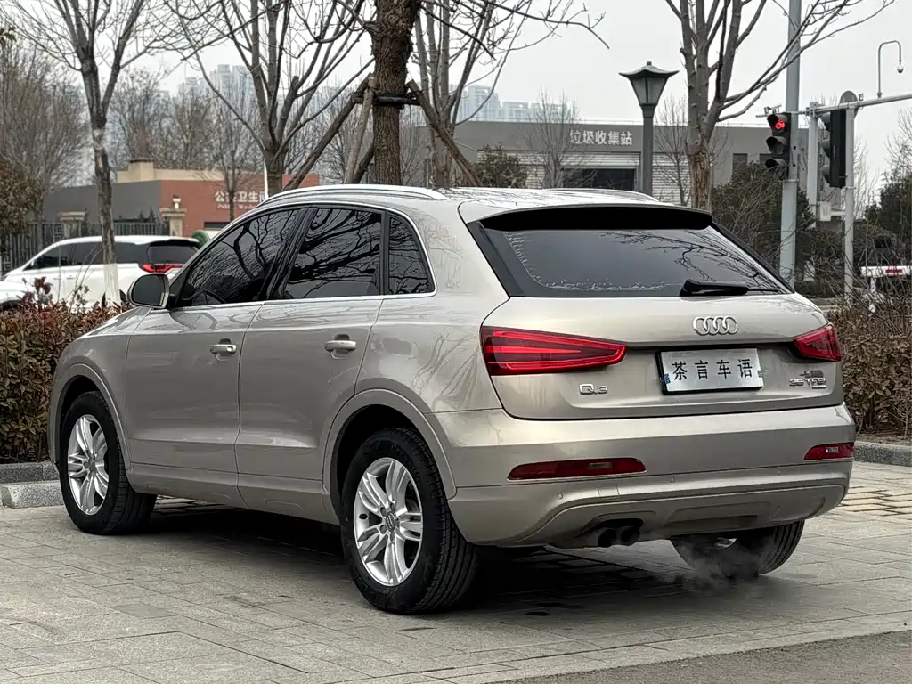 Audi Q3 2016 — фото 6