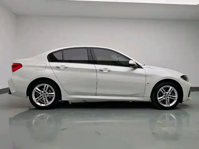 BMW 1 Series 2020 — фото 17