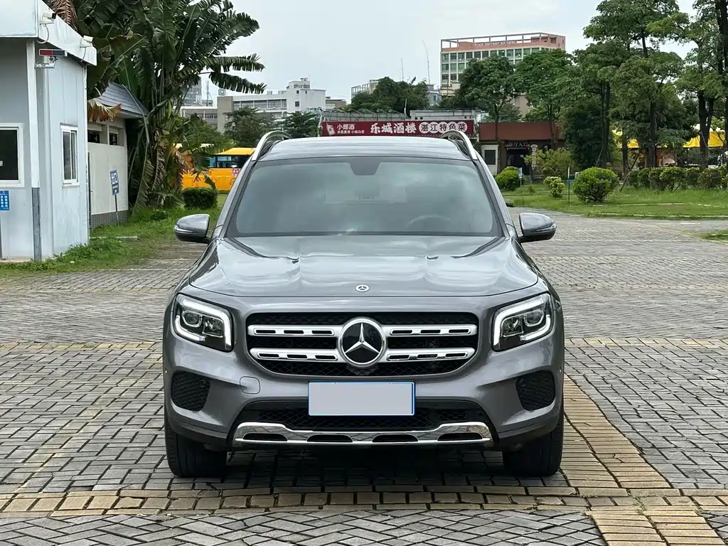 Mercedes-Benz GLB 2021