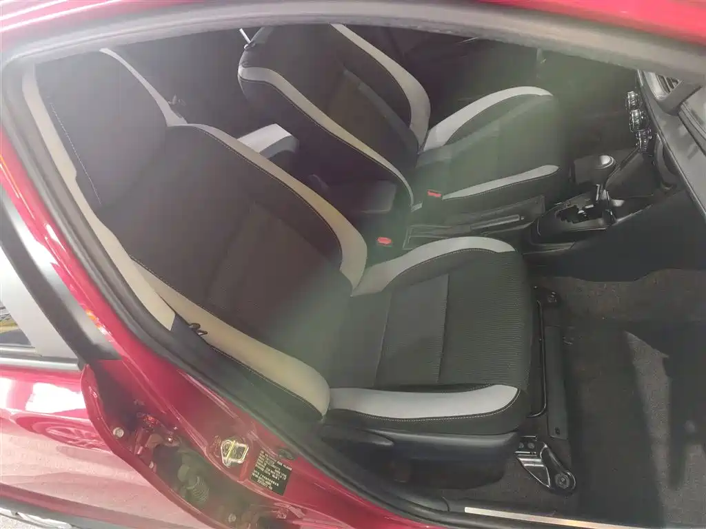 Toyota Yaris L 2021 — фото 20