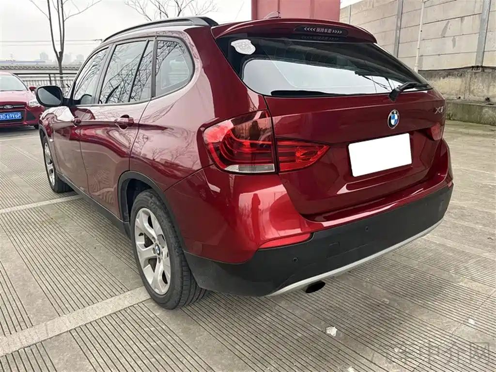 BMW X1 2012 — фото 10