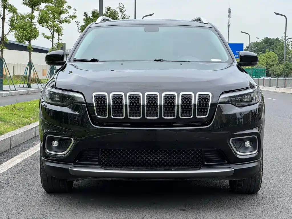 Jeep Cherokee 2020 — фото 2