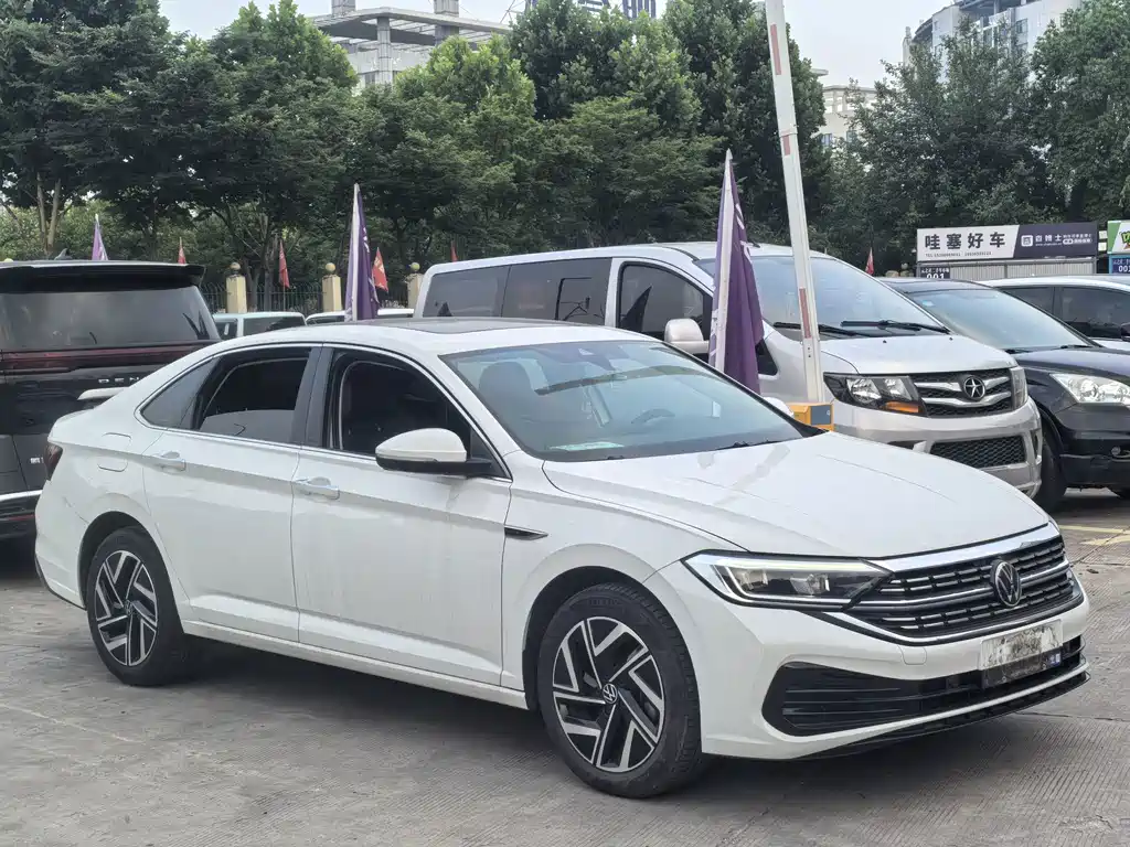 Volkswagen Sagitar 2024