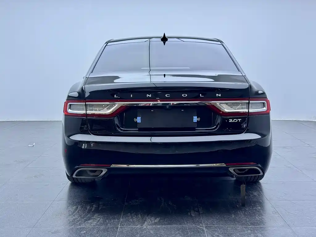 Lincoln Continental 2019 — фото 5