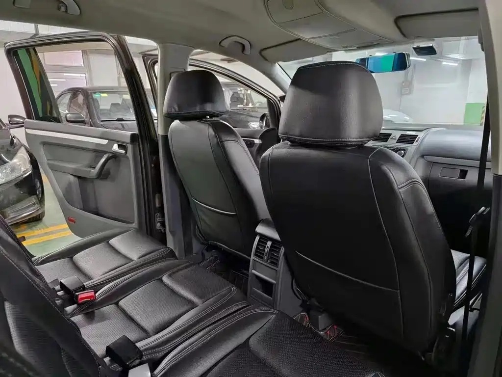 Volkswagen Touran 2014