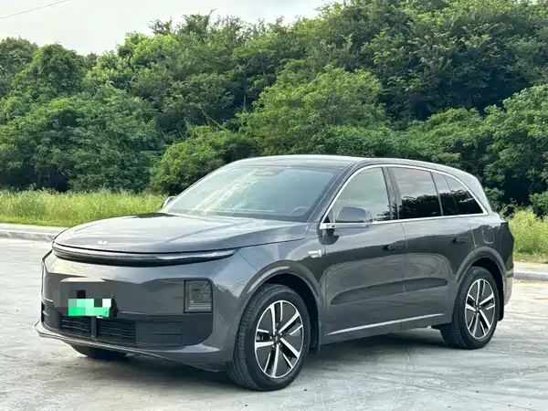 Li Auto L6 2024
