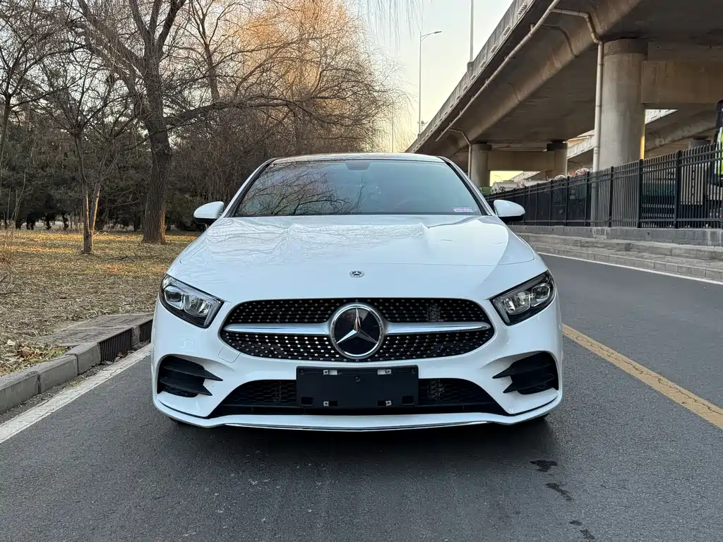 Mercedes-Benz A-Class 2023 — фото 2