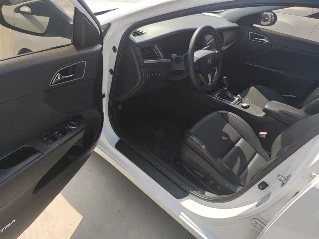 Hyundai Mistra 2020 — фото 16