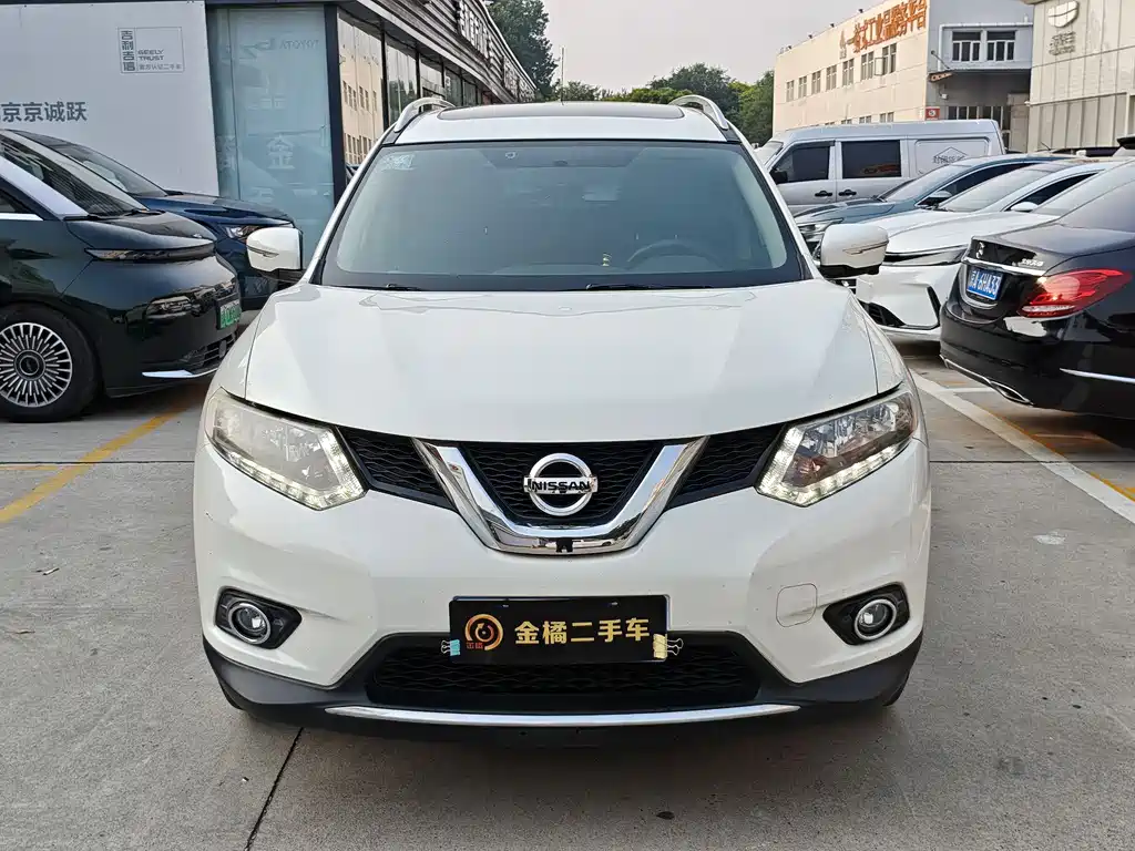 Nissan X-Trail 2015