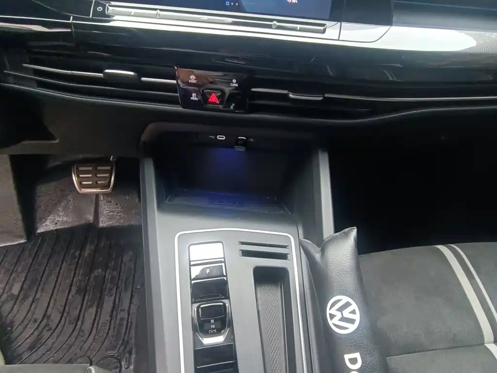 Volkswagen Golf 2021