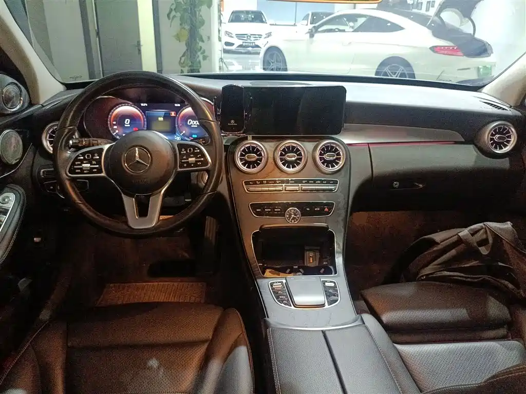 Mercedes-Benz C-Class 2020 — фото 10