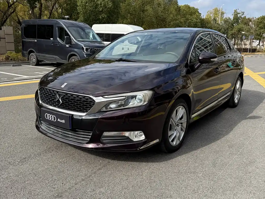 DS 5LS 2015
