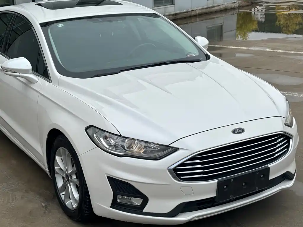 Ford Mondeo 2019 — фото 3