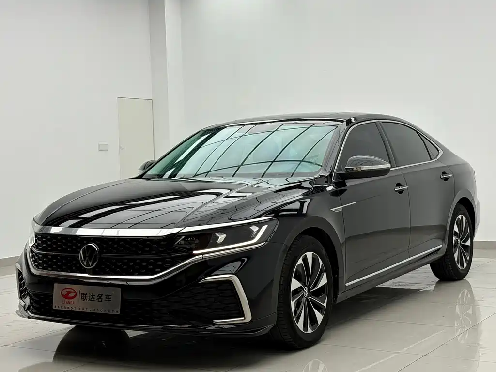 Volkswagen Passat 2023