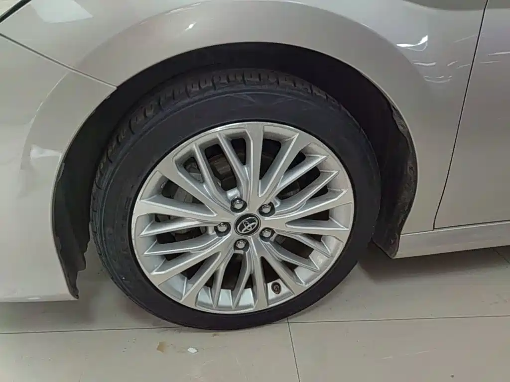 Toyota Camry 2020 — фото 23