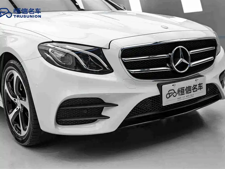 Mercedes-Benz E-Class 2017 — фото 9