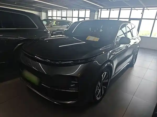 Li Auto L8 2023