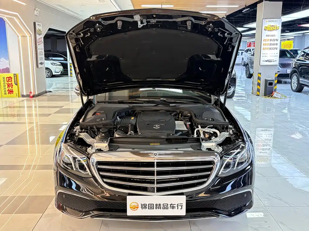Mercedes-Benz E-Class 2018 — фото 20