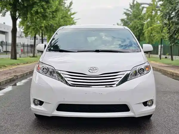 Toyota Sienna 2018