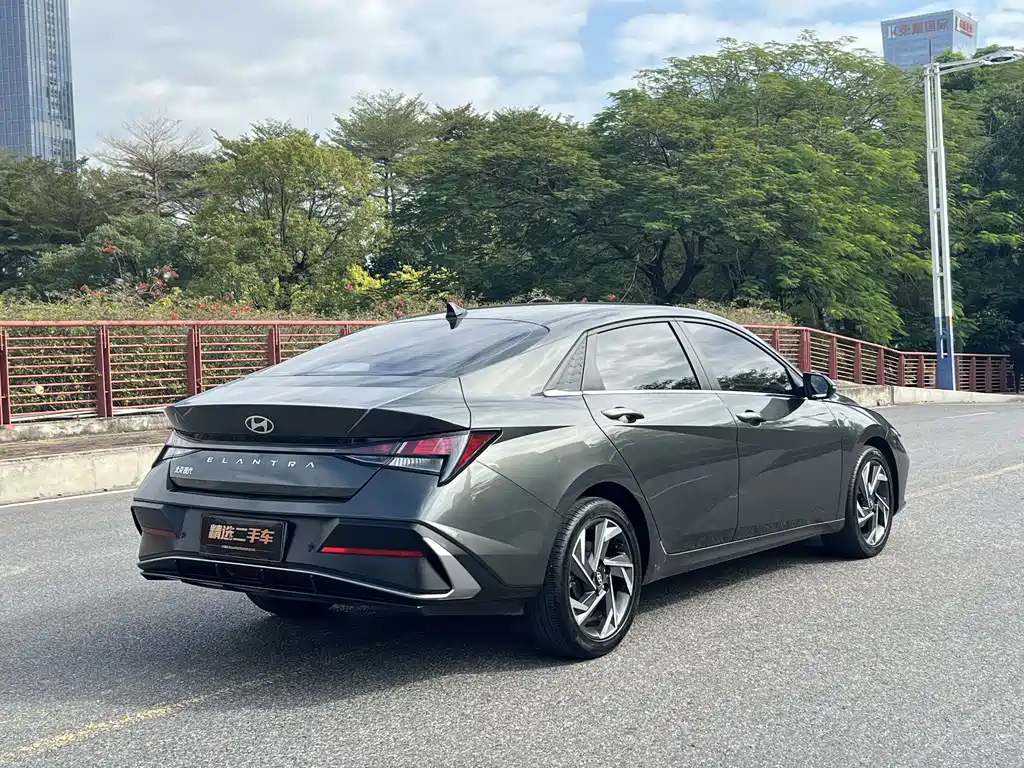 Hyundai Elantra 2024 — фото 22