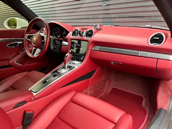 Porsche 718 2022