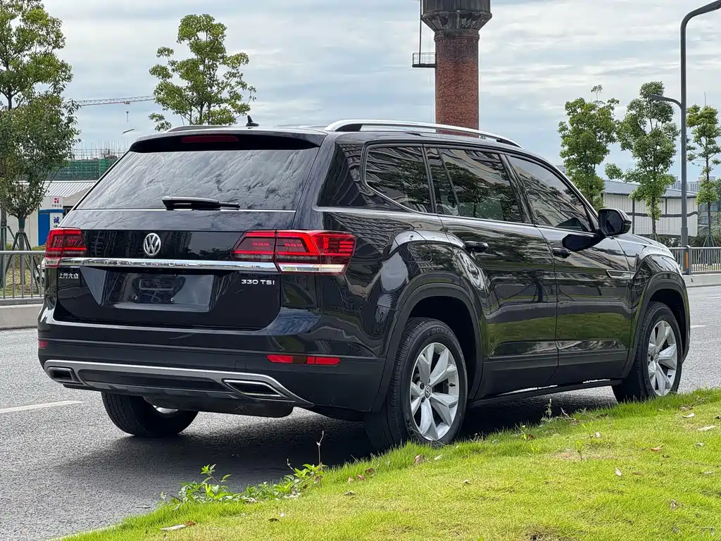 Volkswagen Teramont 2018 — фото 17