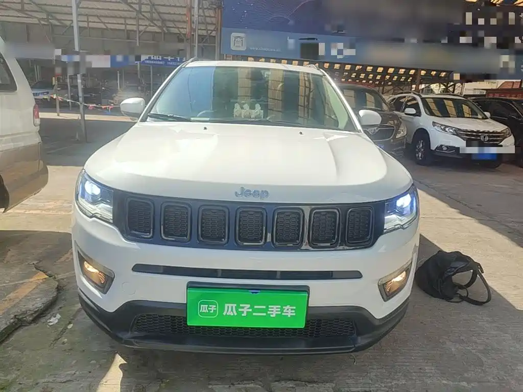 Jeep Compass 2018 — фото 3