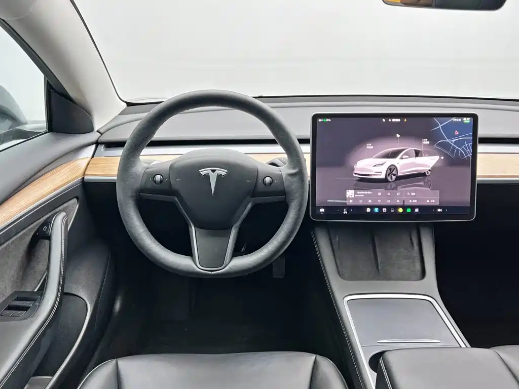Tesla Model 3 2023 — фото 20