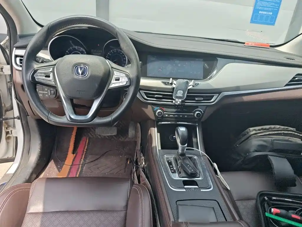 Changan Eado 2018 — фото 13