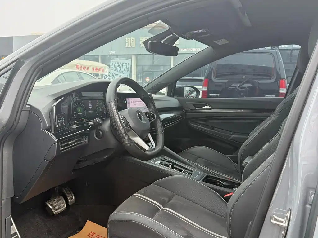 Volkswagen Golf 2022