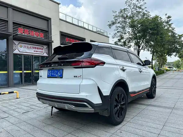 Geely Boyue 2022