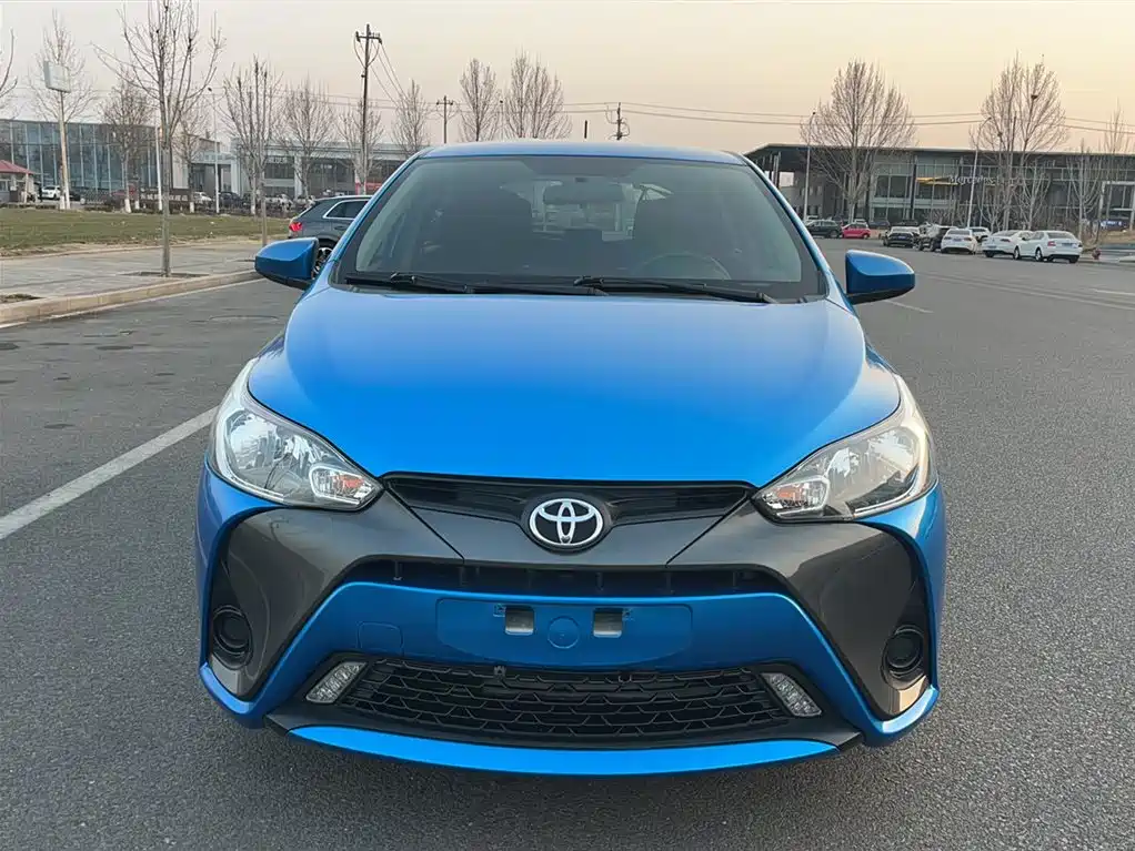 Toyota Yaris L 2018 — фото 3