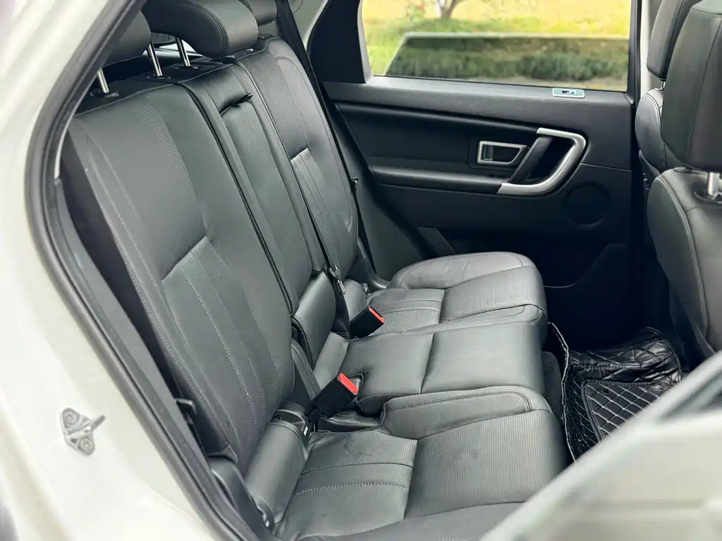 Land Rover Discovery Sport 2017 — фото 19