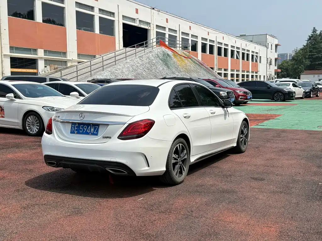 Mercedes-Benz C-Class 2019