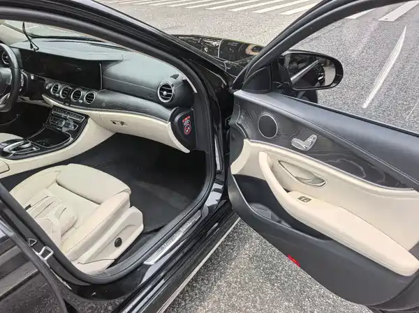 Mercedes-Benz E-Class 2016