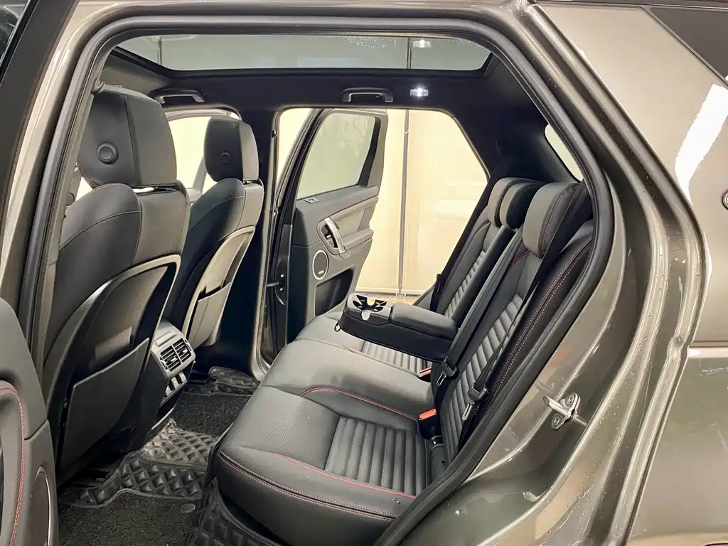 Land Rover Discovery Sport 2023 — фото 14