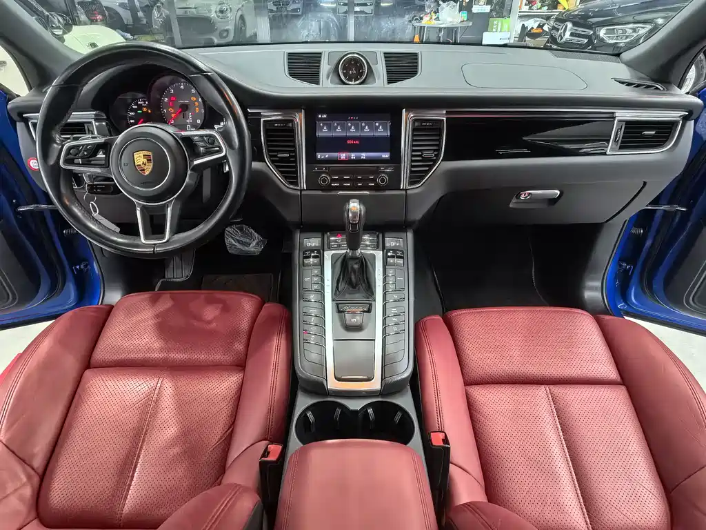 Porsche Macan 2018 — фото 9