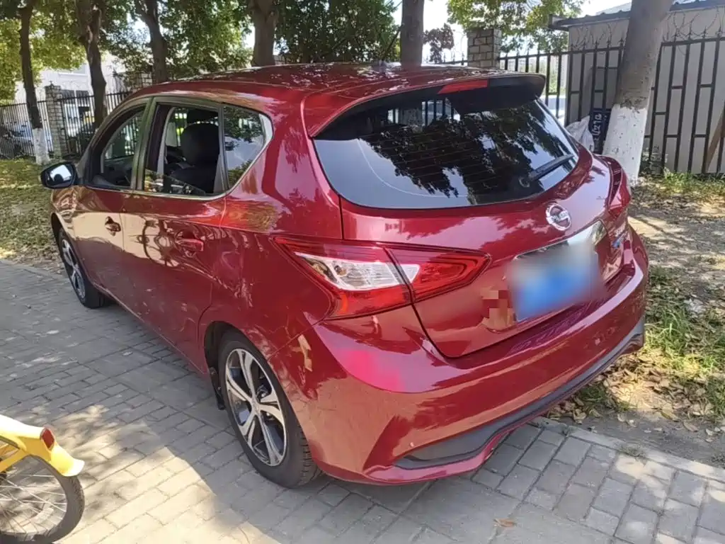 Nissan Tiida 2017