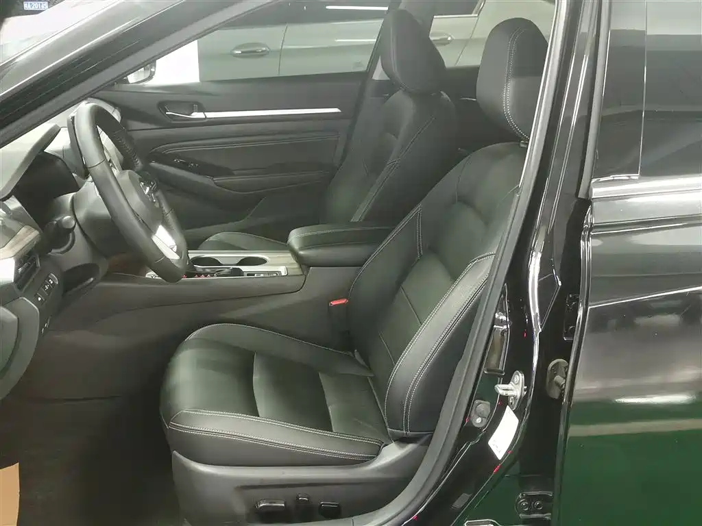Nissan Teana 2021 — фото 11