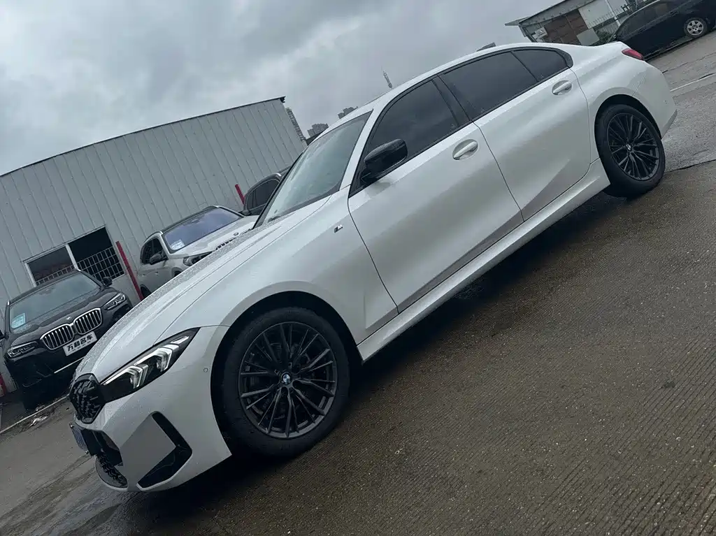 BMW 3 Series 2024