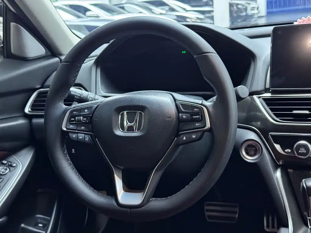 Honda Accord 2022 — фото 13