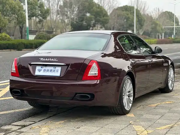 Maserati Quattroporte 2010