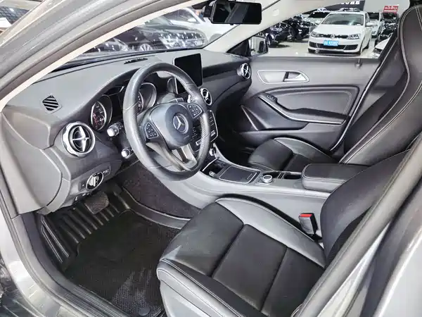 Mercedes-Benz GLA 2017