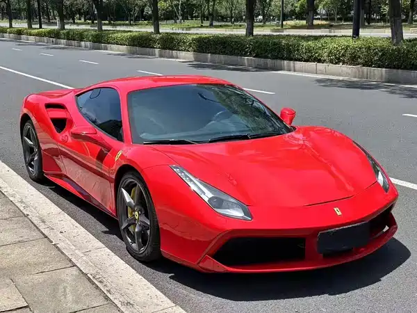 Ferrari 488 2019